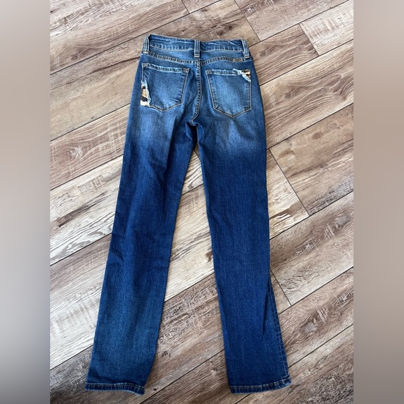 KanCan Jeans
Size 5/26 - Picture 2 of 8
